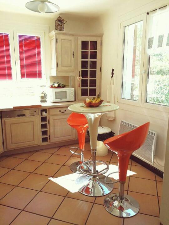Maison 3 Etoiles Avec Jardin Pour Familles, Sportifs, Curistes... 迪涅莱班 外观 照片